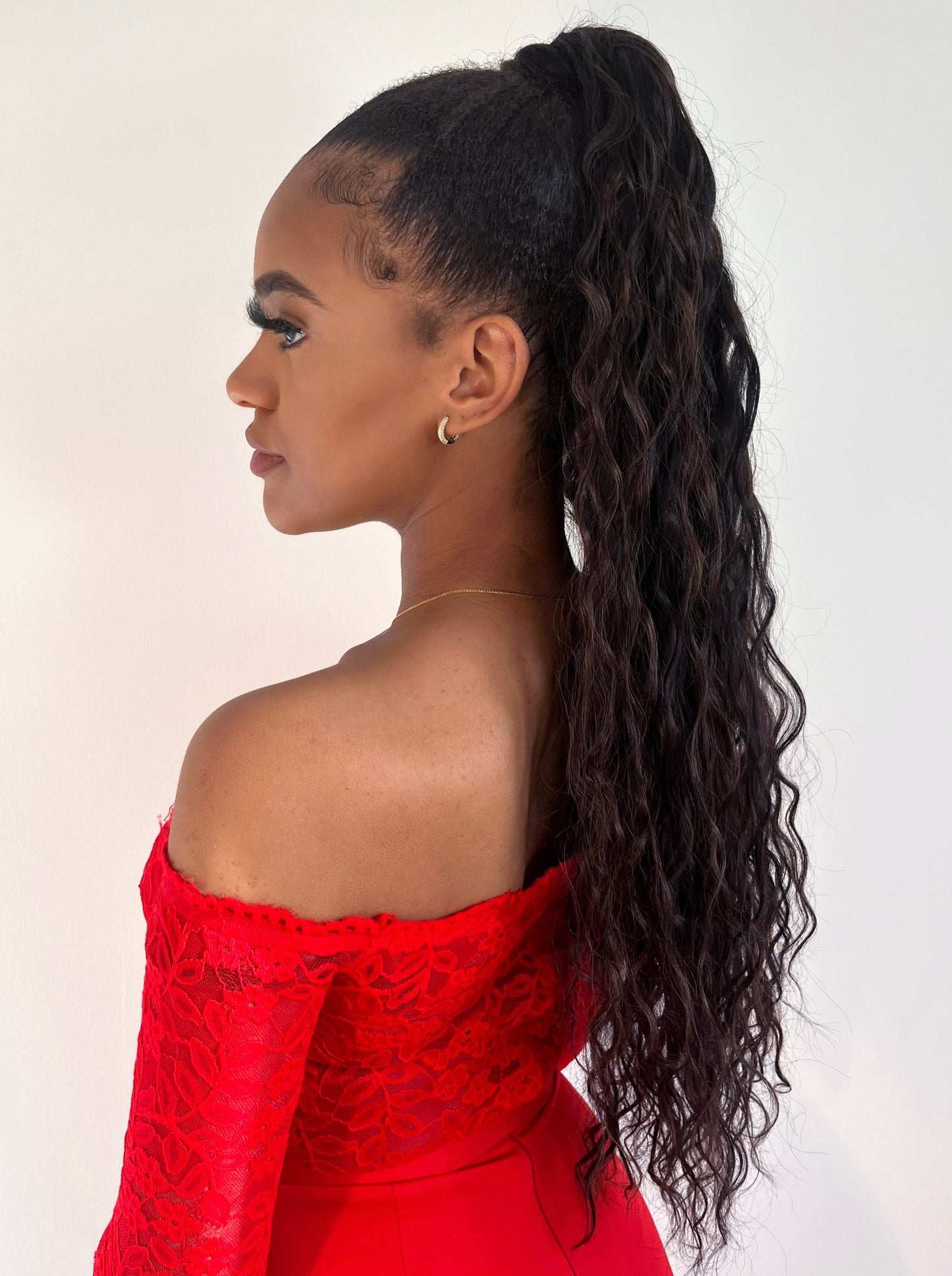 The Brinley wavy style 26" Velcro Wrap Ponytail | Premium Tongable Fibre